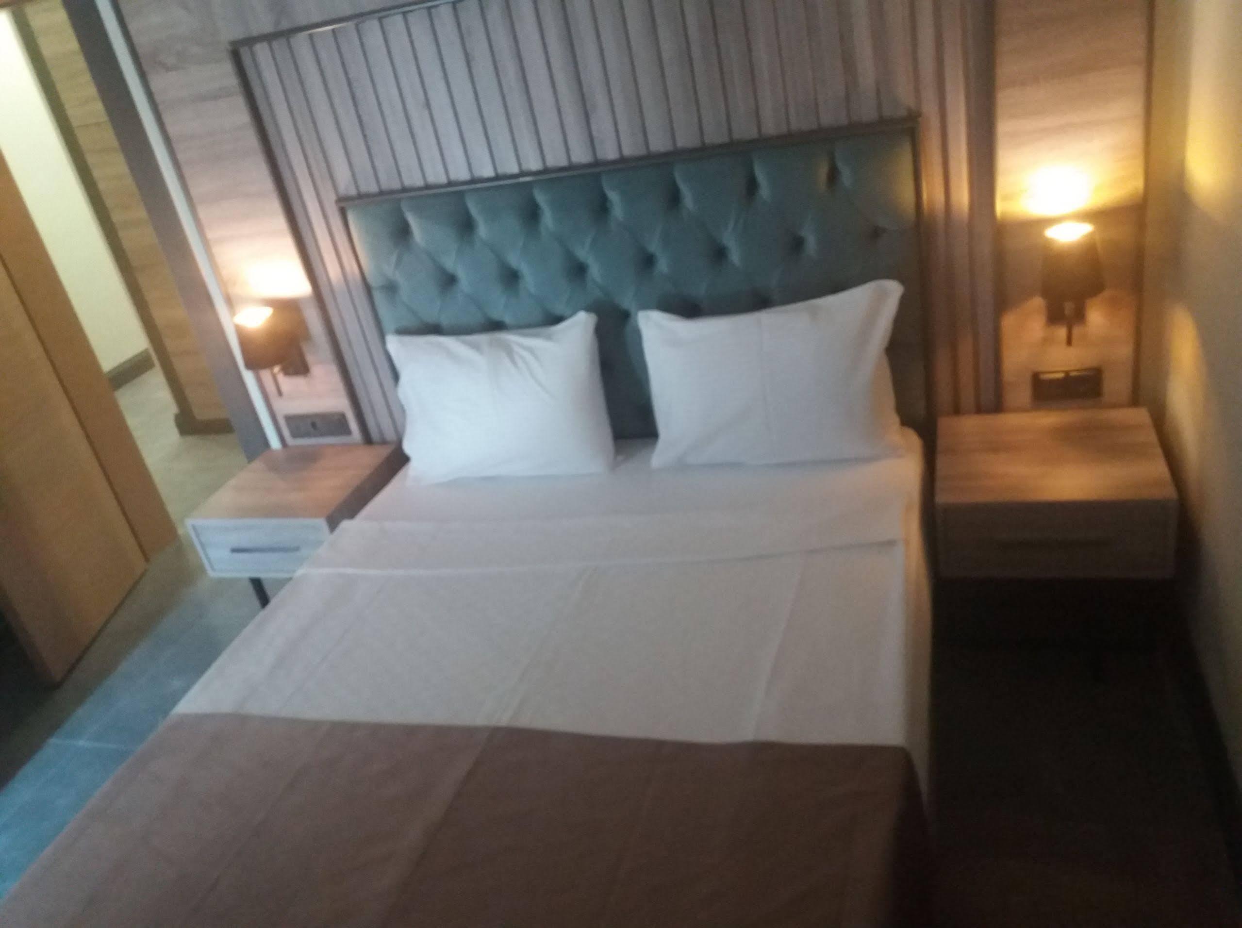 Rodinn Park Hotel アンタルヤ エクステリア 写真